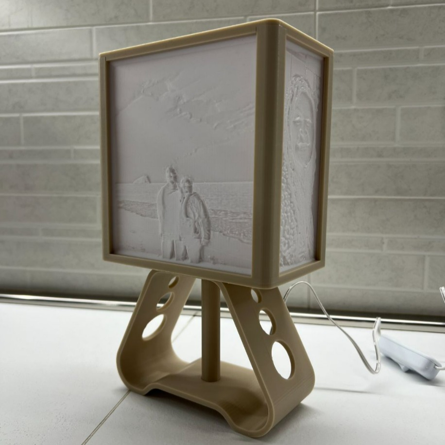 ÖZEL TASARIMLI GECE LAMBASI 1 ÖZEL TASARIMLI GECE LAMBASI 1