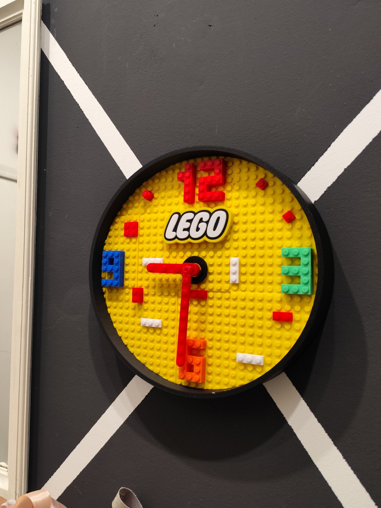 Brick Saat - Brick Hour 1 Brick Saat - Brick Hour 1